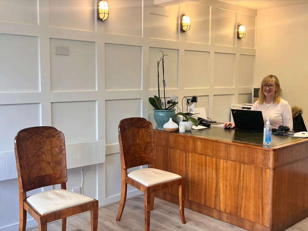 receptionist